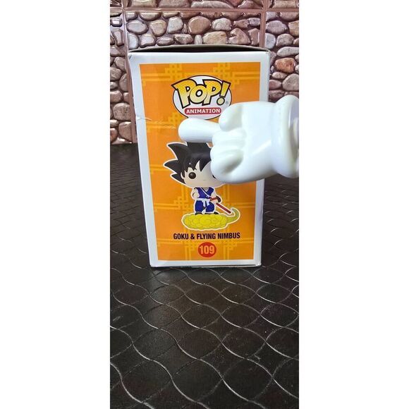 Funko Pop! Dragon Ball Goku & Flying Nimbus Chrome Funimation - Picture 8 of 11